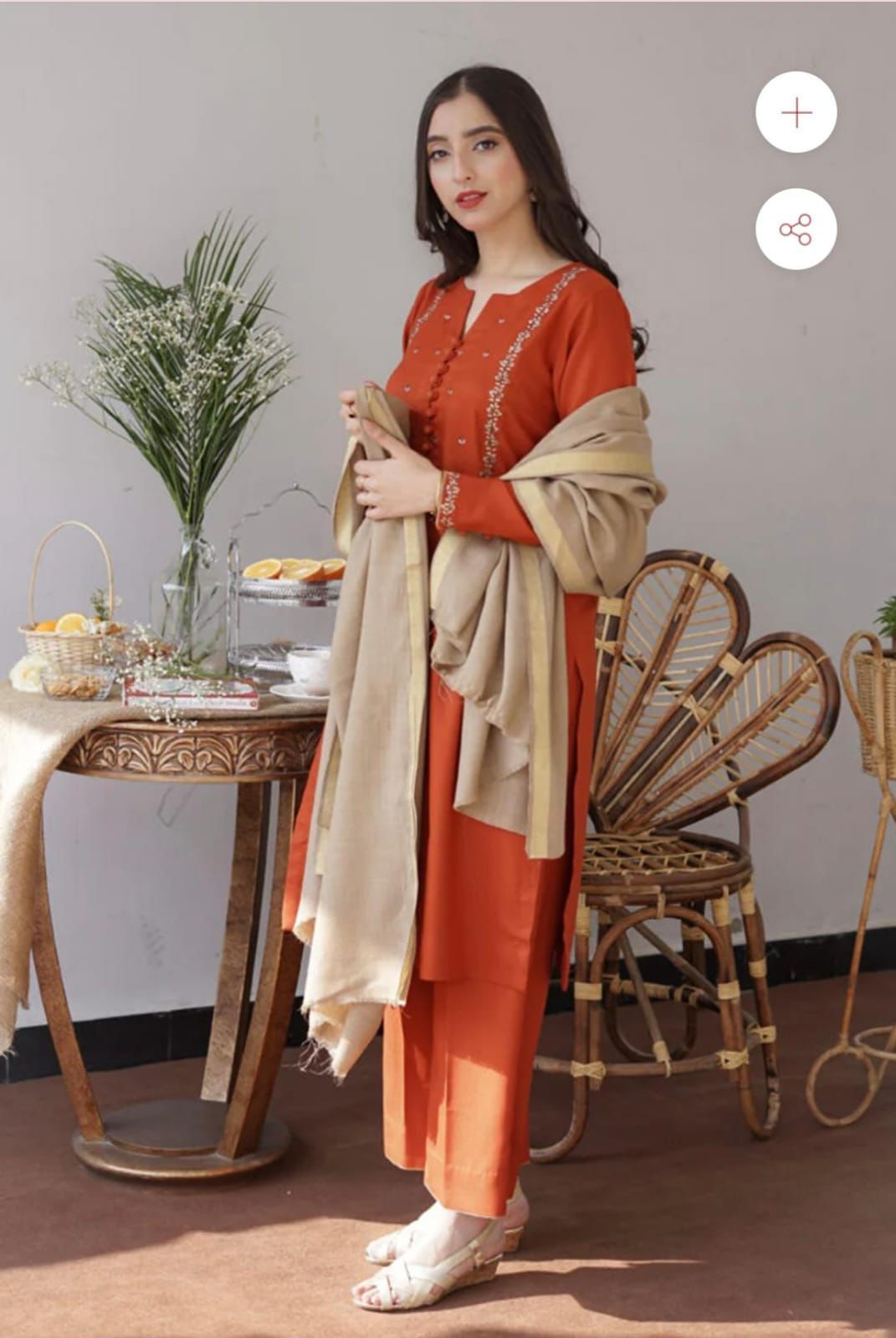 Dhanak 3 Piece Embroidered Suit (Article 32)