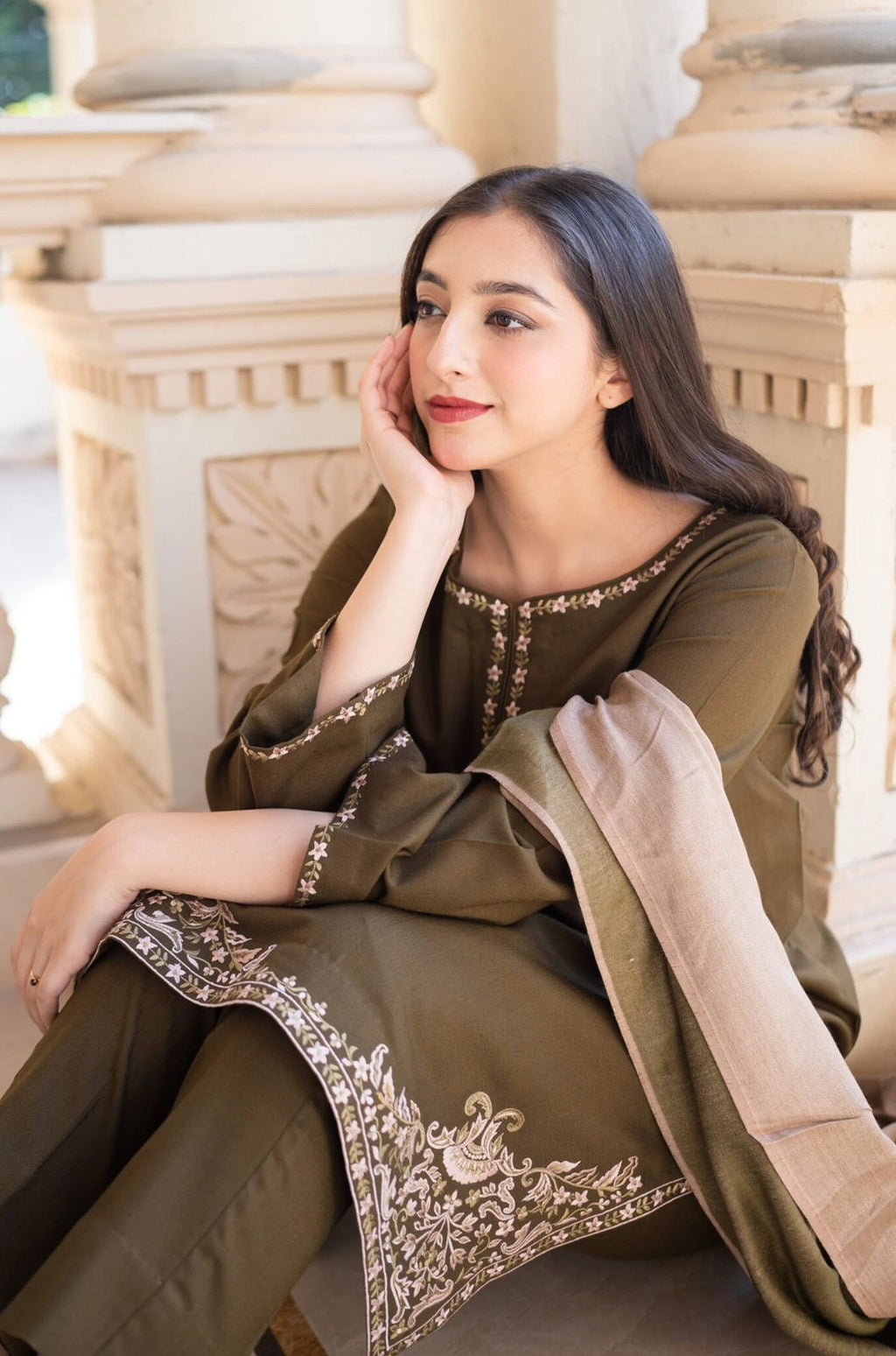 Dhanak 3 Piece Embroidered Suit (Article 38)
