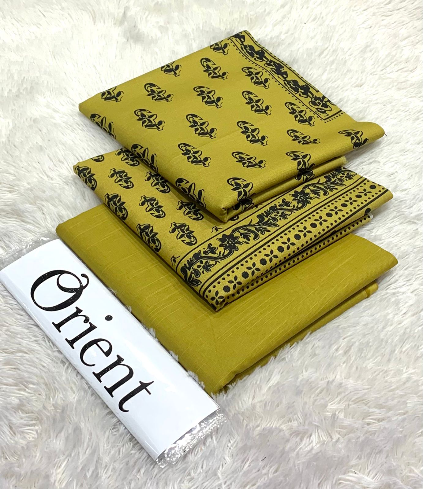 Winter Printed Khaddar Suit (Article 20)